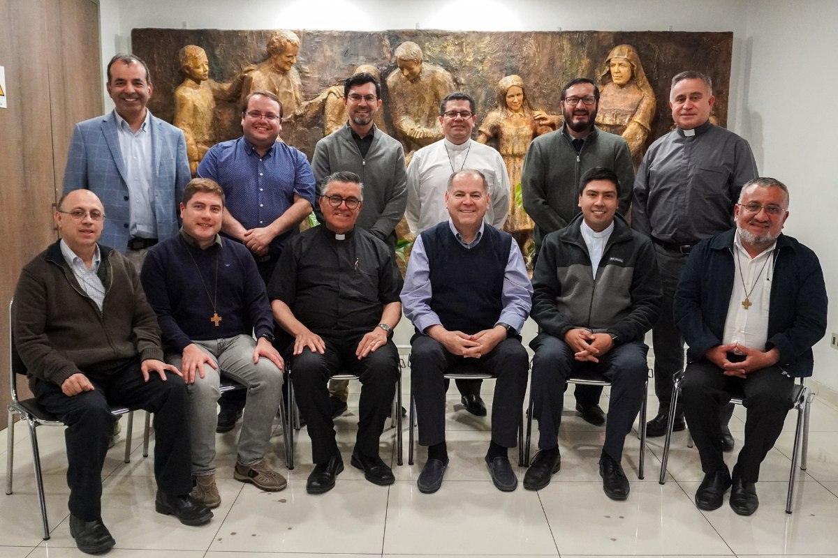 Liderazgo y carisma: Directores nuevos inician jornada de inducción